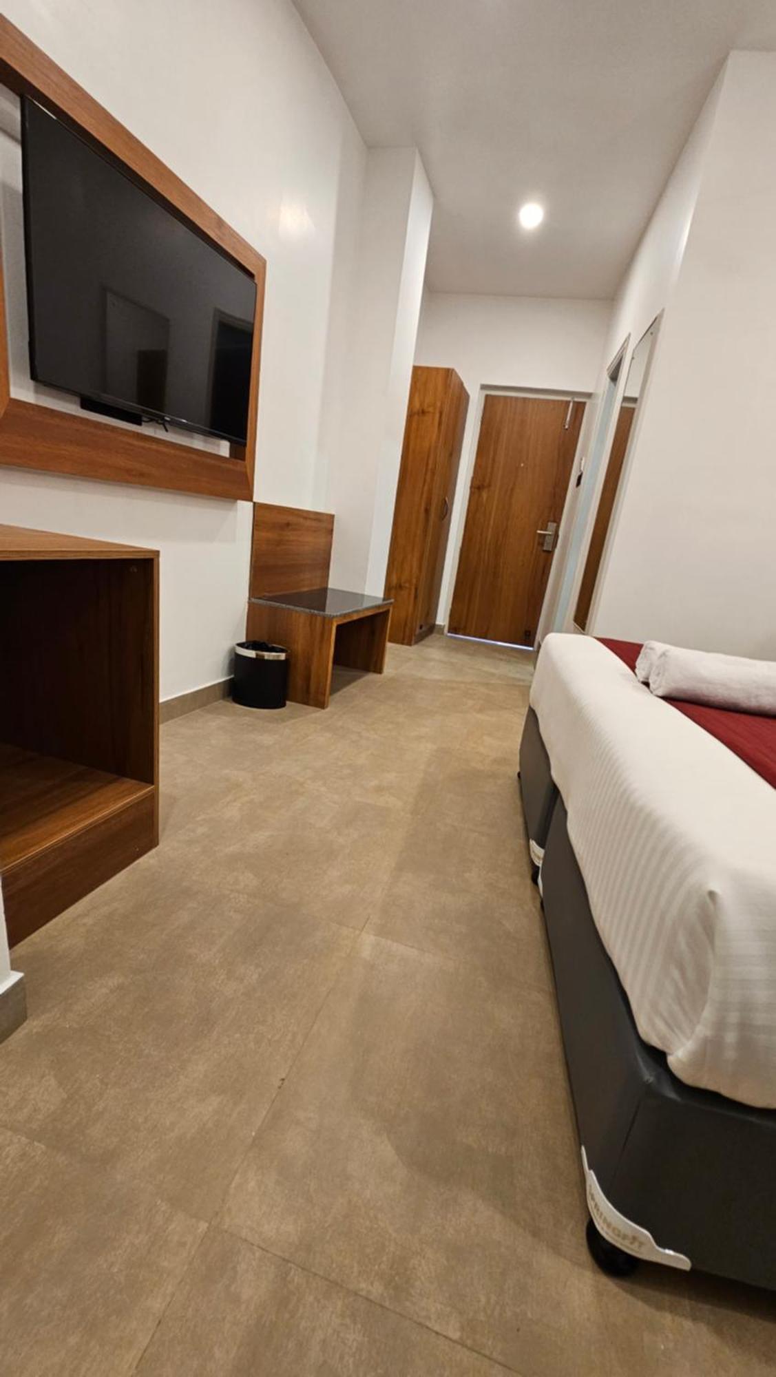 Indiana Hills Hotell Shillong Eksteriør bilde